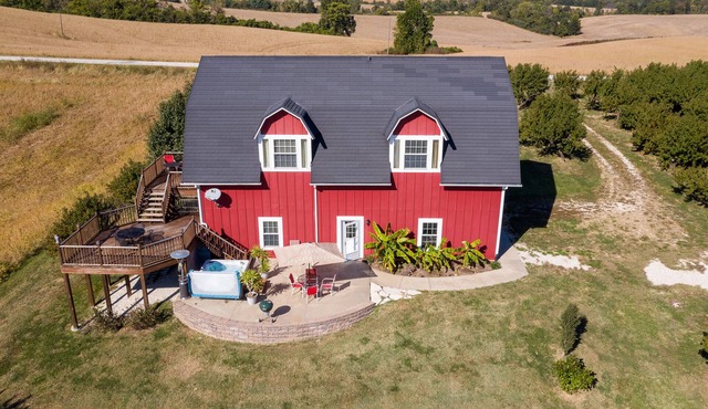 Escape the city to quiet and picturesque Golden Eagle, IL.