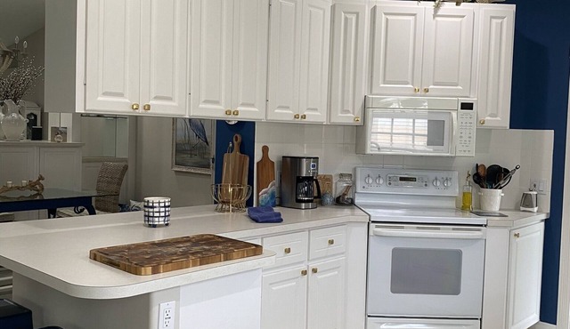 Escape the cold and snow and spend the winter season in Florida!