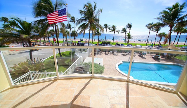 ESCAPE the cold.Gorgeous OCEANFRONT Getaway