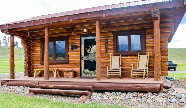 Escape the Crowds and Enjoy your own Private View- Moose cabin