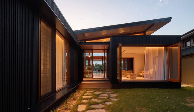 Escape to a private boutique retreat on South Stradbroke Island