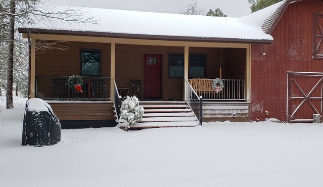 Escape to a private casita in White Mountains!