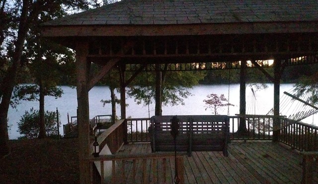 Escape to a relaxing retreat just minutes away