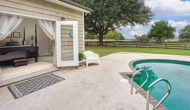 Escape to a Wellness Ranch: Discover a Perfect Getaway in Our Charming Cottage!