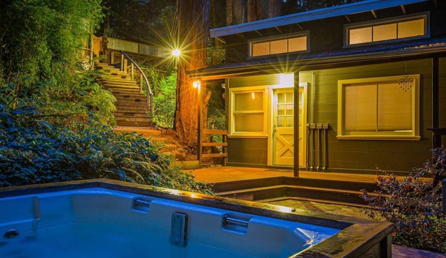 Escape to Ananda | Hot Tub, River & Wineries