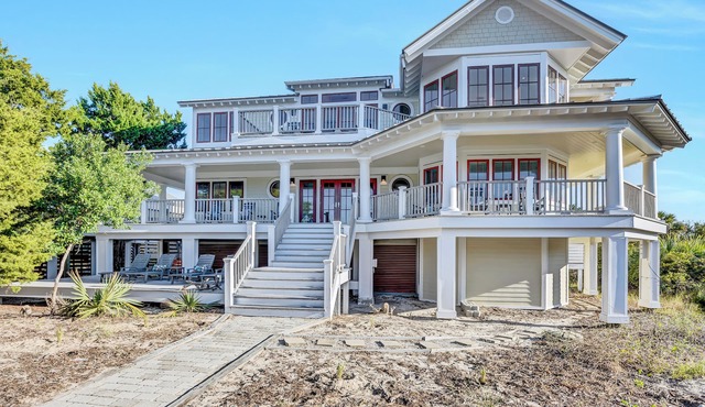 Escape to Beacon Point Inn on Bald Head Island, NC-5 Bedrooms with elevator