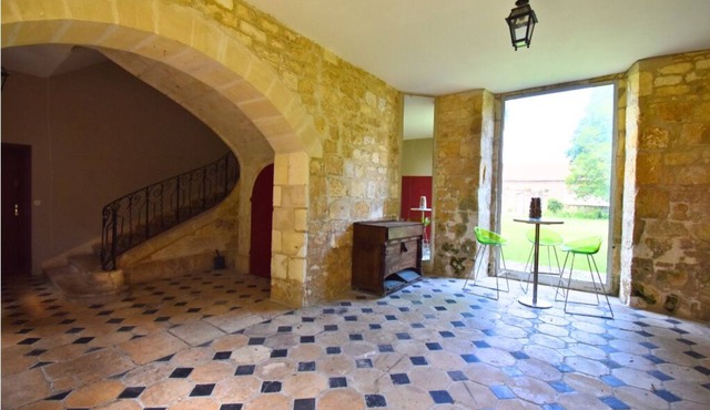 Escape to Château Ravenel