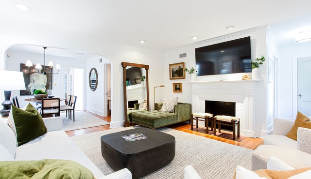 Escape to Five Points: Stylish 3BR Haven with Large Backyard & Outdoor Living