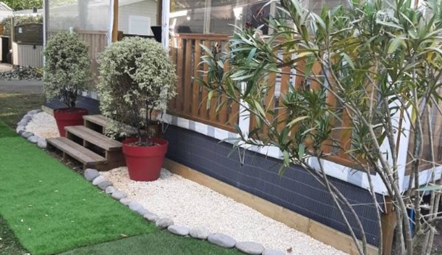 Escape to Gastes: Mobile Home for 8 with Pools and Private Terrace