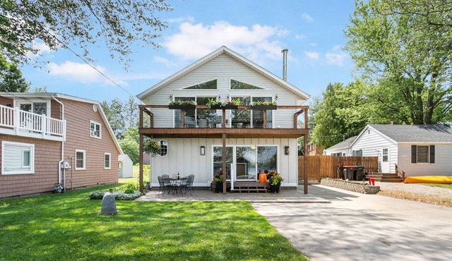 Escape to Hutchins Lake