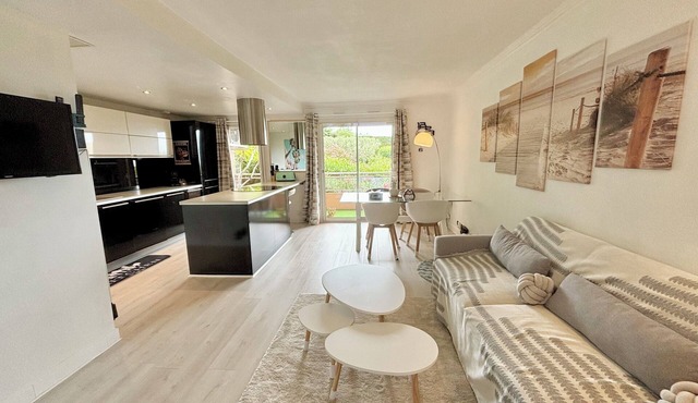 escape to Le Cannet 3 room sea view