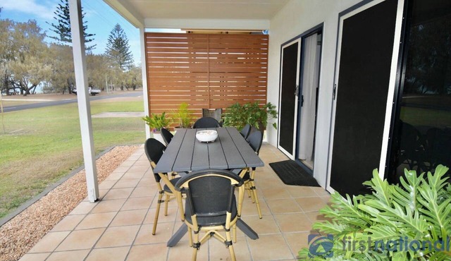 Escape to Luxury by the Sea!