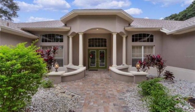 Escape to Luxury: Designer Pool Home in Harmswood of Belle Aire, The Villages