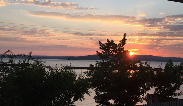Escape To Madeline Island ! Superior Lakefront 2 Bedroom Condo
