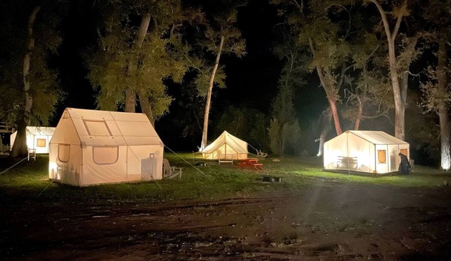 Escape to Nature in this Lovely Safari Tent near the Santa Fe Forest, New Mexico
