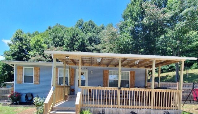 Escape to our charming cottage just 3 minutes from Cumberland ATV Trails!