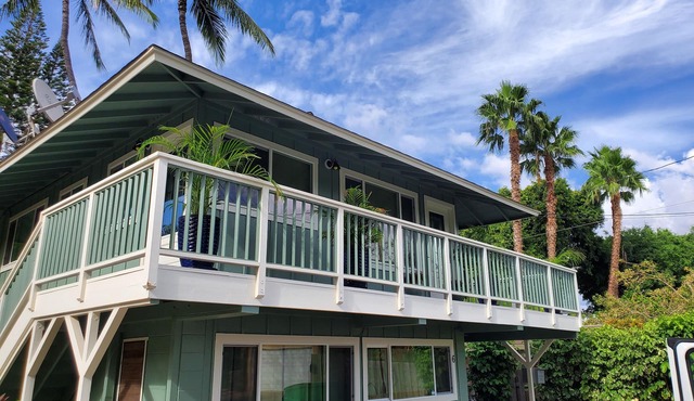 Escape to our Cozy 2 BR/1BA COTTAGE in Kihei!