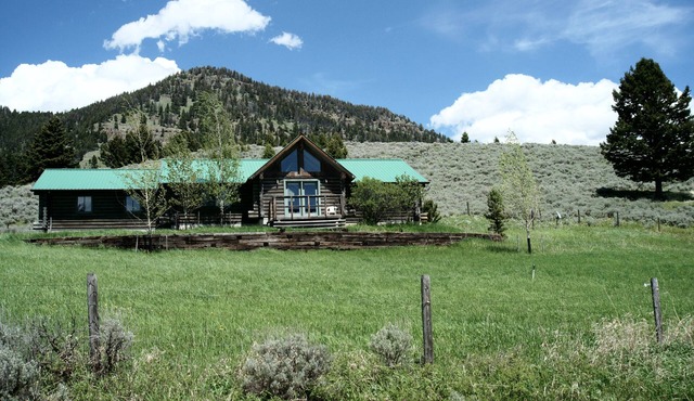Escape to paradise. A 30 minute scenic drive from downtown Bozeman. n