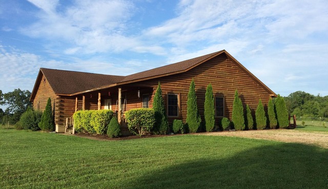 Escape to PARADISE on 10 sprawling acres in which to do anything you please!