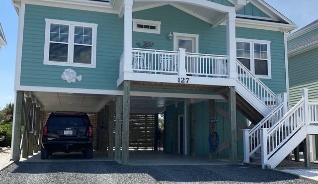 Escape to Paradise: Beach Bliss Awaits at Our Stunning Rental Retreat!