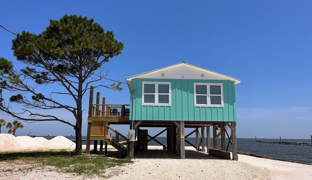 Escape to Pelican's Perch on Mobile Bay w/Beach & Pier! Great Golfing Nearby!