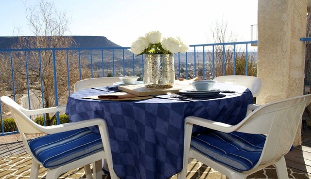 Escape to relaxation and adventures! nBeautiful panorama view!nMonthly Discountn
