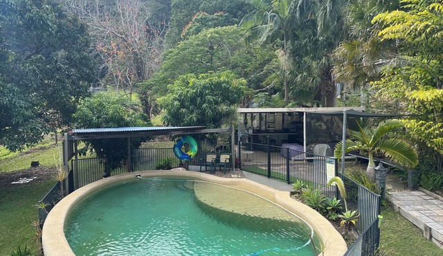 Escape to Rosemount Tavern, late 3pm checkout this winter until 2nd September