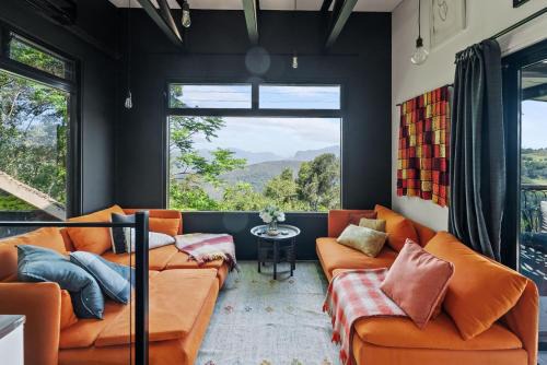 Escape to Secluded Tree House Cabin