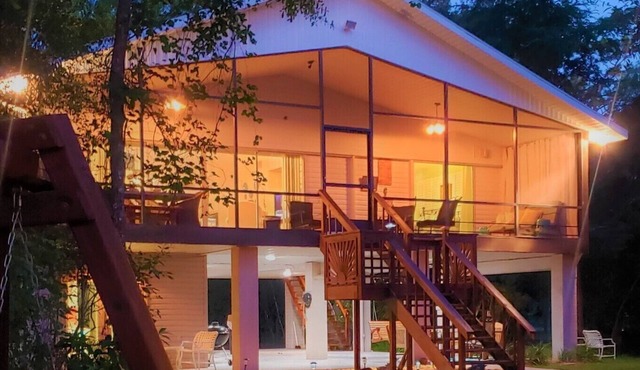 Escape to Serenity at Suwannee River Rest – Pet-Friendly Lodge in North Florida