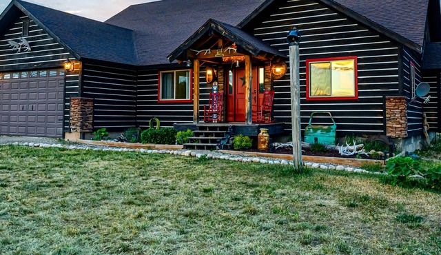 Escape to Teton Creek Ranch, your western adventure starts here!