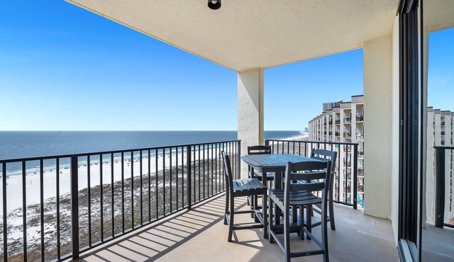 Escape to the Beach! Phoenix 8, 1402, 2 BR/2 Bath