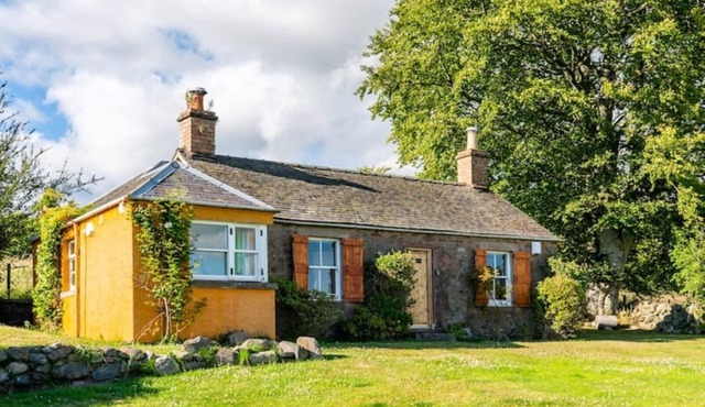 Escape to the Country with Blindwelleyes Cottage