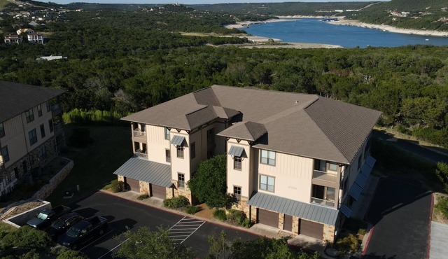 Escape To The Hollows on Lake Travis with golf cart provided
