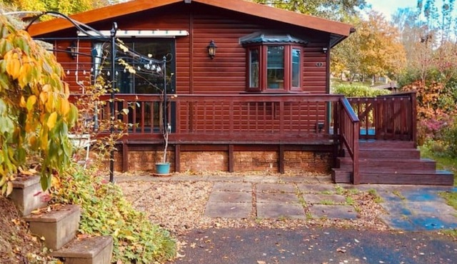 Escape to the Lodge!