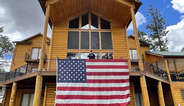 Escape to the Majestic Trophy Buck Lodge