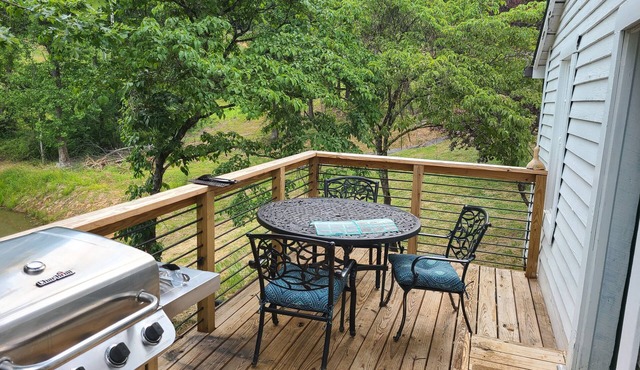 Escape to the NC Mountainside and stay in this cozy farmhouse