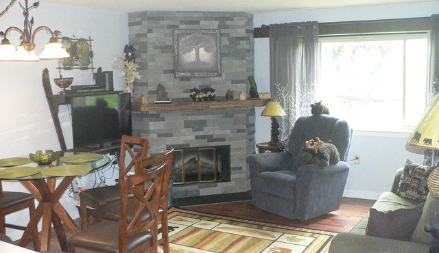 Escape to the Smokies & Sleep Above the Clouds