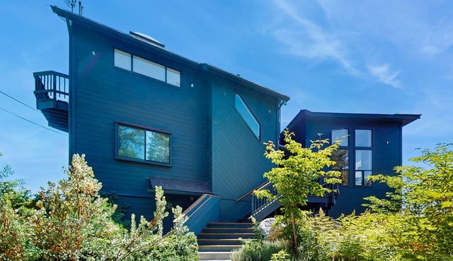 Escape to the Ultimate Mountain Retreat in Idyllwild: Stunning Views, Cozy Vibes