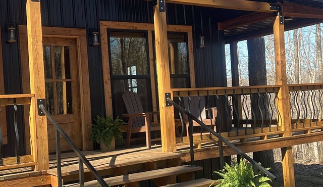 Escape to Timber Ridge~ Cozy + Fire Pit +Wrap around Porch