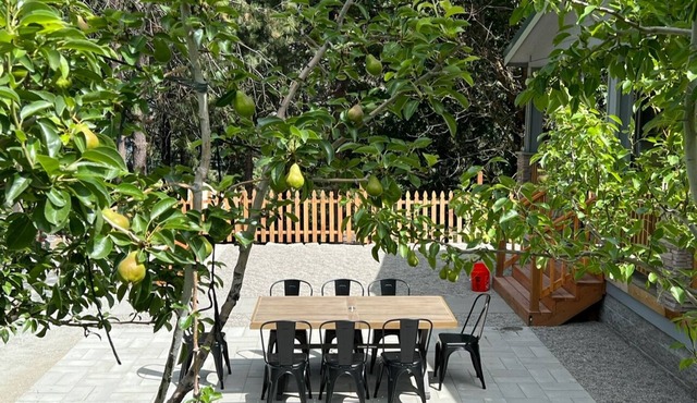 Escape to Tranquility: Book Your Perfect Chelan Getaway, Minutes from StateParks