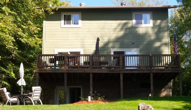 Escape to Tranquility on Ross Lake: A Perfect Getaway!