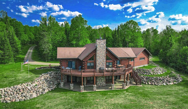 Escape to Wild River Retreat! | 6 Bed, 2 Bath