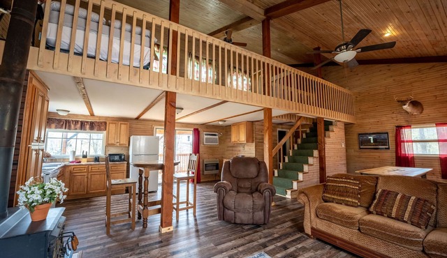 Escape to your cozy cabin near Bennett Spring State Park