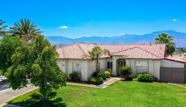 Escape to your Desert Hideaway!