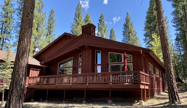 Escape to your Whitehawk Ranch retreat - 2 cozy bedrooms await