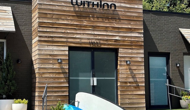 Escape WithInn-Relaxation Centrally Located to Beaches and Walkable Restaurants