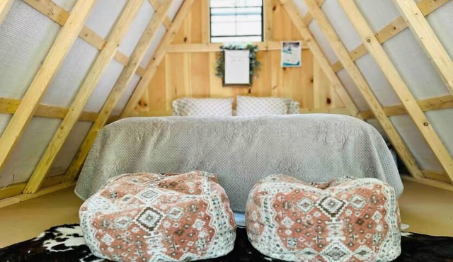 Escapology - Delightful 1 bedroom A-frame cabin