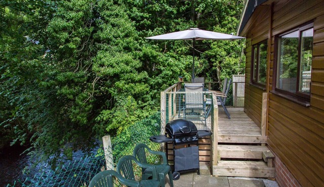 Esk Lodge with River View at Kevock Vale Park