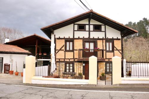 Eskinakoetxe - Tourist accommodation for groups in Urdaibai
