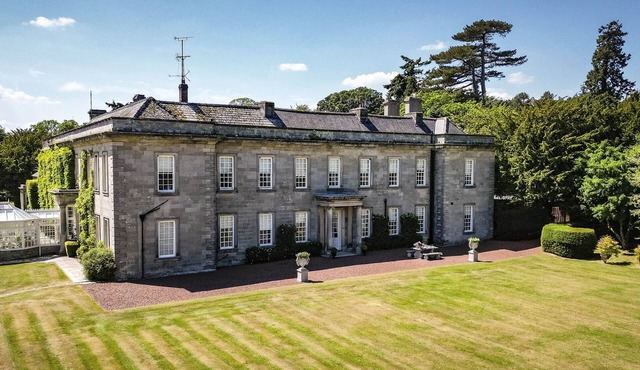 Eslington East Wing - a grade II listed property that sleeps 10 guests in 5 bedrooms